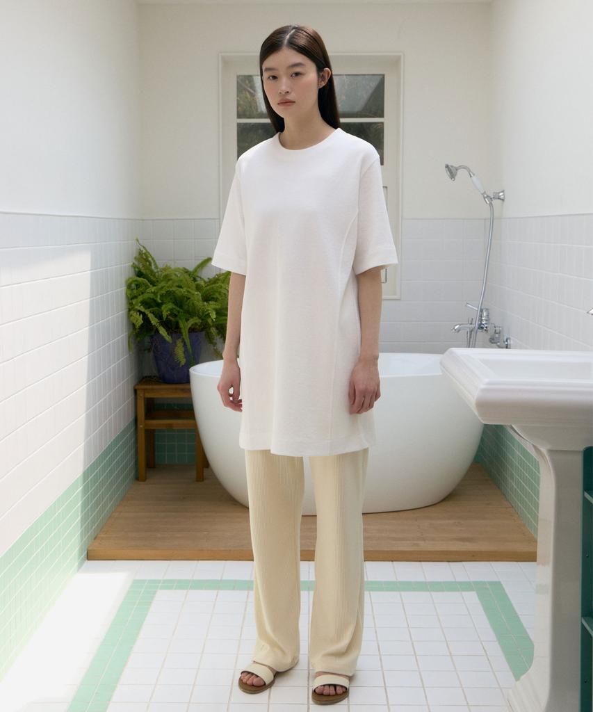 38 Come On Common Half Sleeve Stitch One-Piece (White)