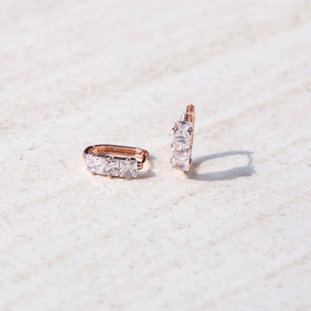 Dieuamour 14K Gold Pin Mienne One-Touch Earrings