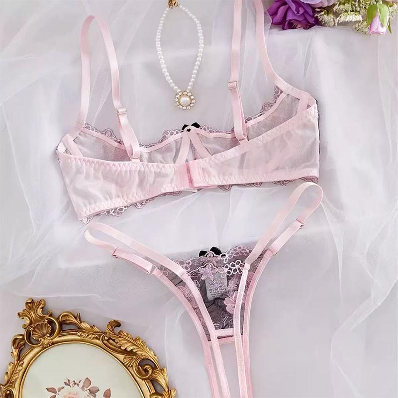 Европейский кружевной вышитый комплект нижнего белья - Сексуальный бюстгальтер и трусики с вырезами Small