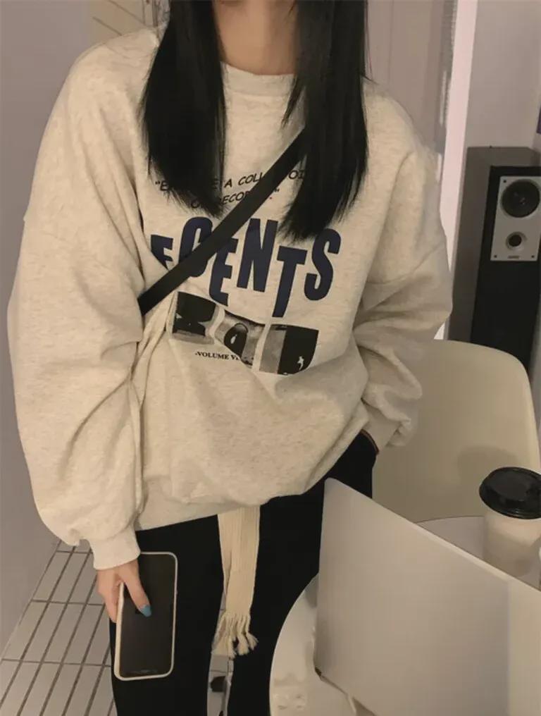 Vintage Round Neck Long Sleeve Loose Plush Sweater for Women - Fall/Winter Casual Korean Style