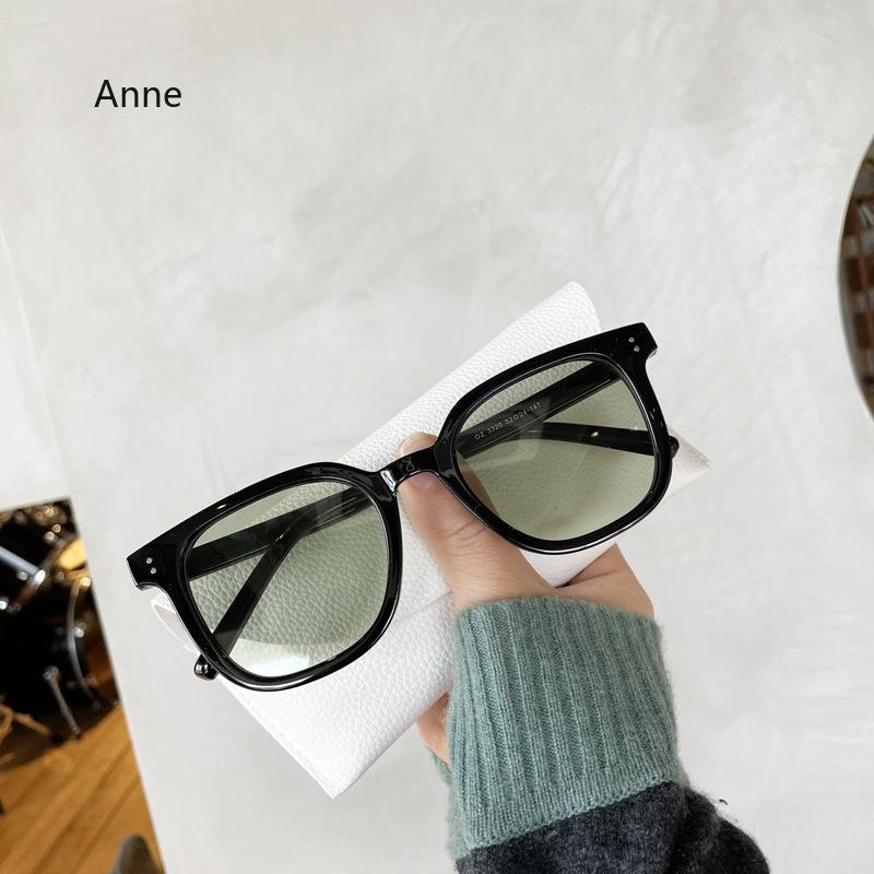 

Fashion Square Sunglasses Women Clear Ocean Lens Shades UV400 Men Retro Rivets Decoration Orange Pink Sun Glasses gafas de sol