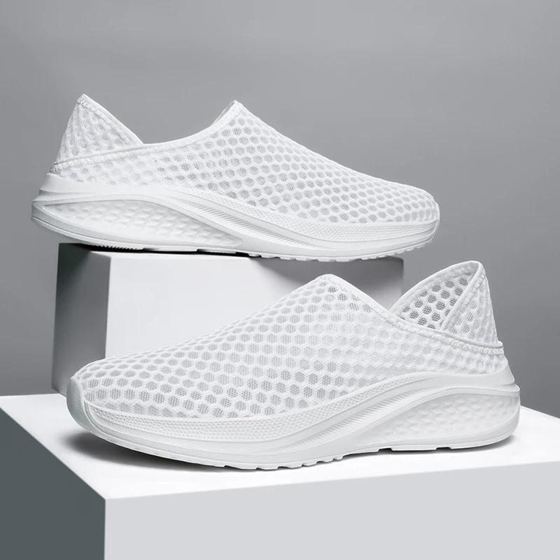 New Summer Mesh Slip-On Lazy Man Walking Shoes for Men Breathable Round Toe Casual Slip-On Sandals Suitable for Outdoor Wear