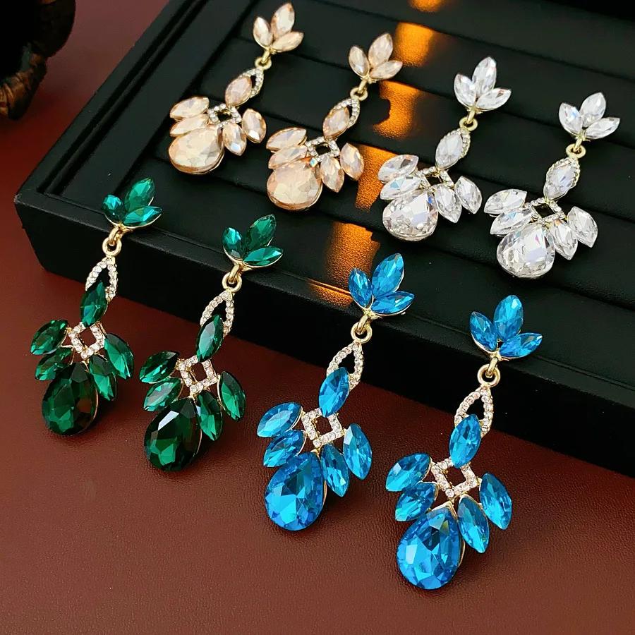 Inlaid Rhinestone Hollow Water Drop Flower Earring for Women Light Luxury Palace Style Drop Earrings Exaggerated Zircon Gifts