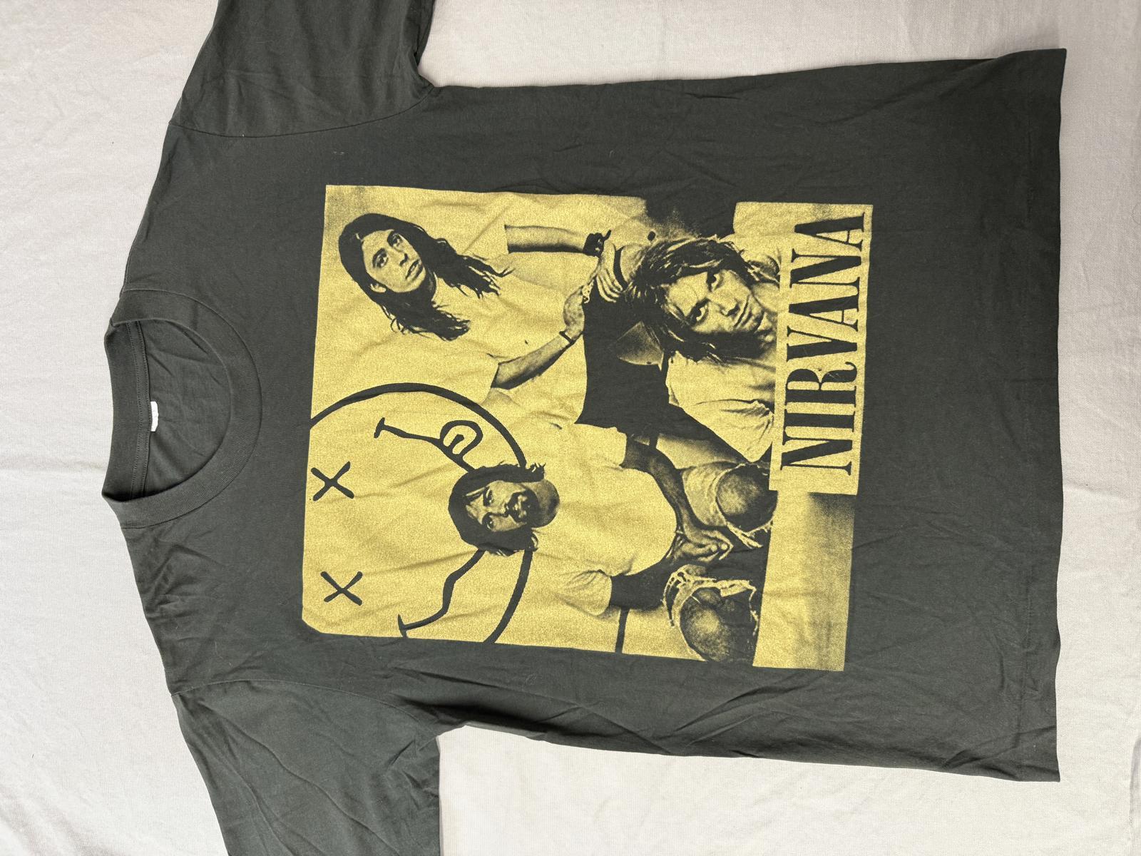 Y2K Nirvana Band Photo T-shirt Members Smiley Logo Tee L XXXXL