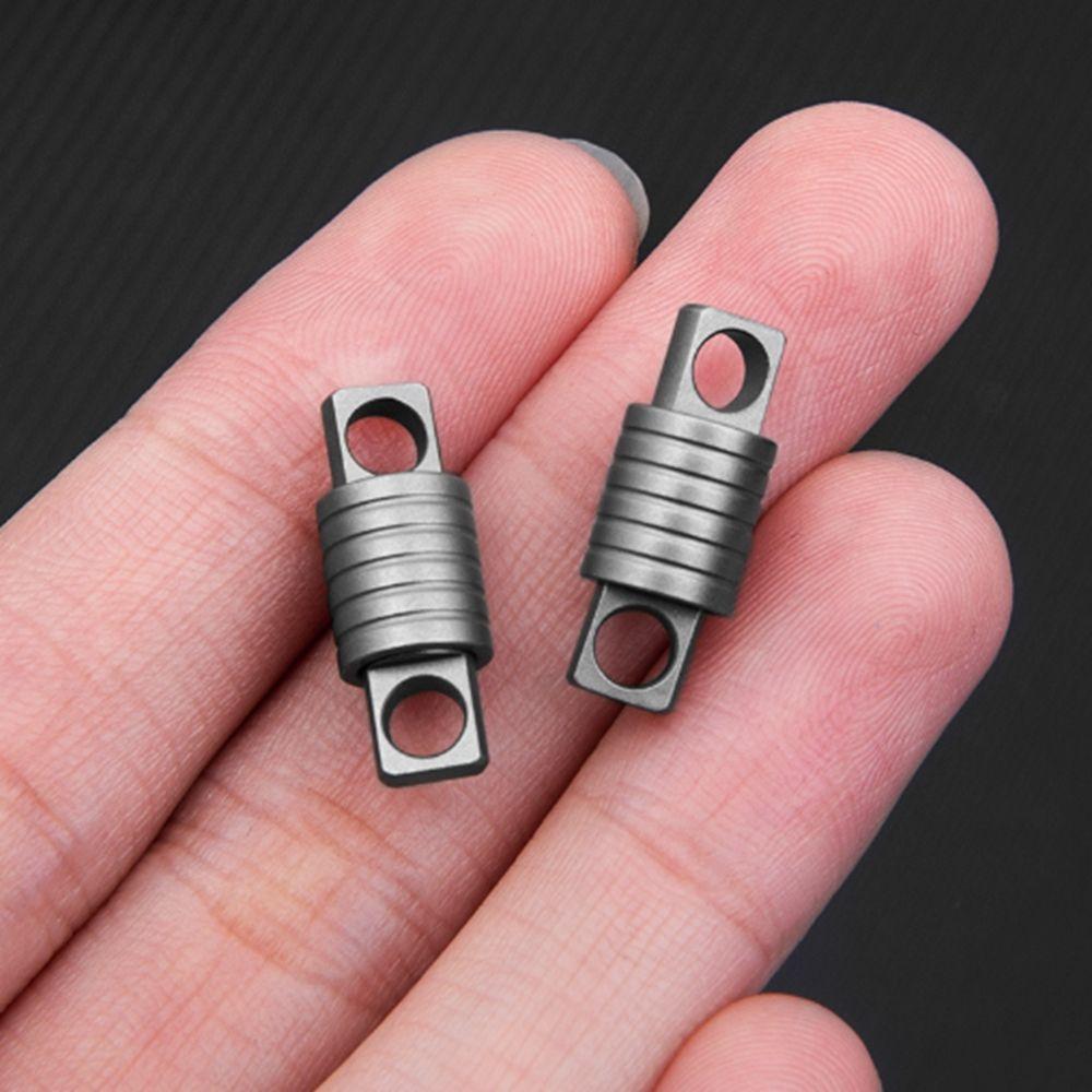 Portable Brass Keychain Ultra-light Car Key Ring New Titanium Alloy Keychain Outdoor Small Tool