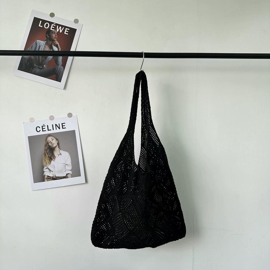 Summer super fire woven bag women's new literary and artistic style wool knitted vacation beach bag shoulder messenger bag