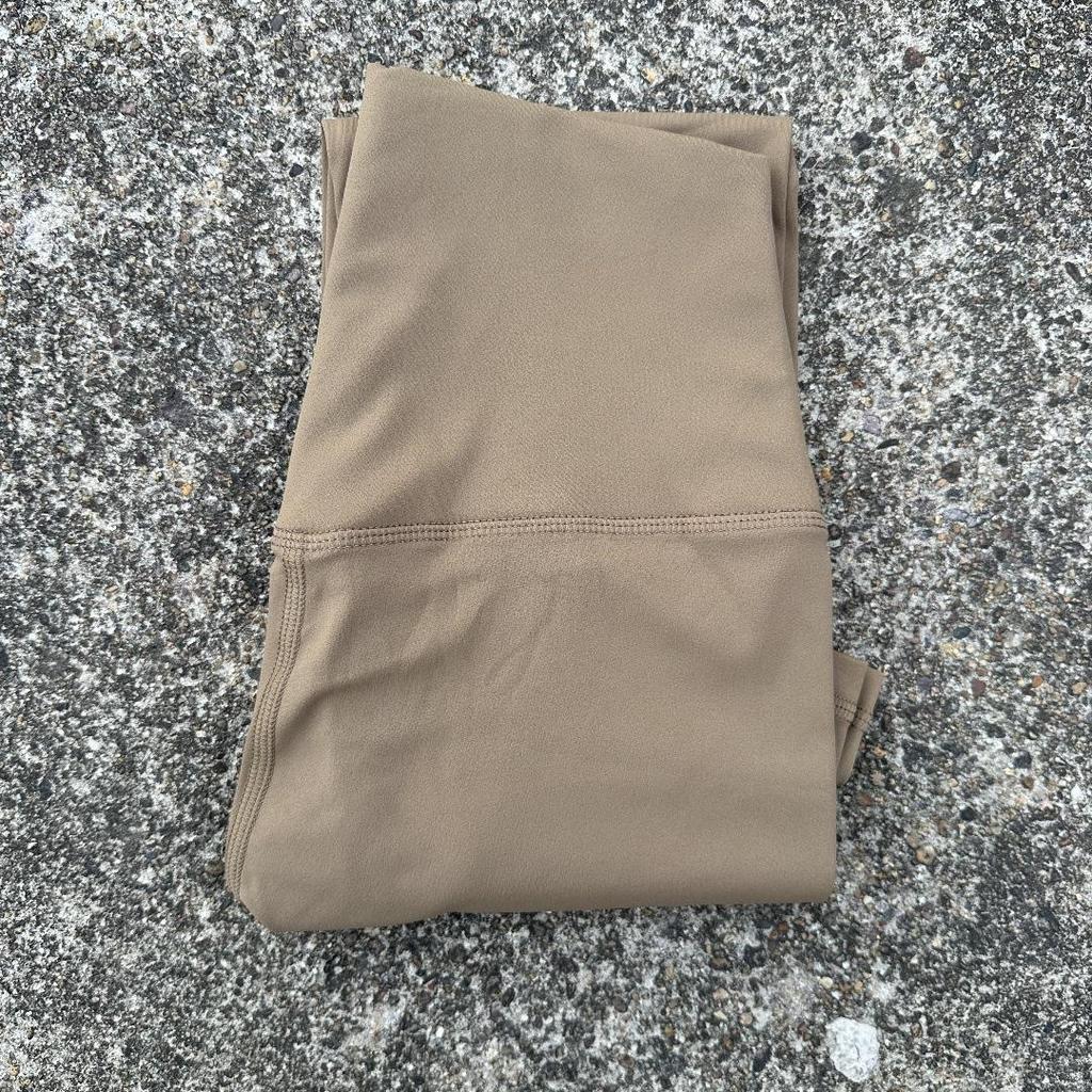 Solid Color High-Waisted Women's Yoga Leggings with Back Pocket – Soft, Elastic, and Peach Bum Enhancing