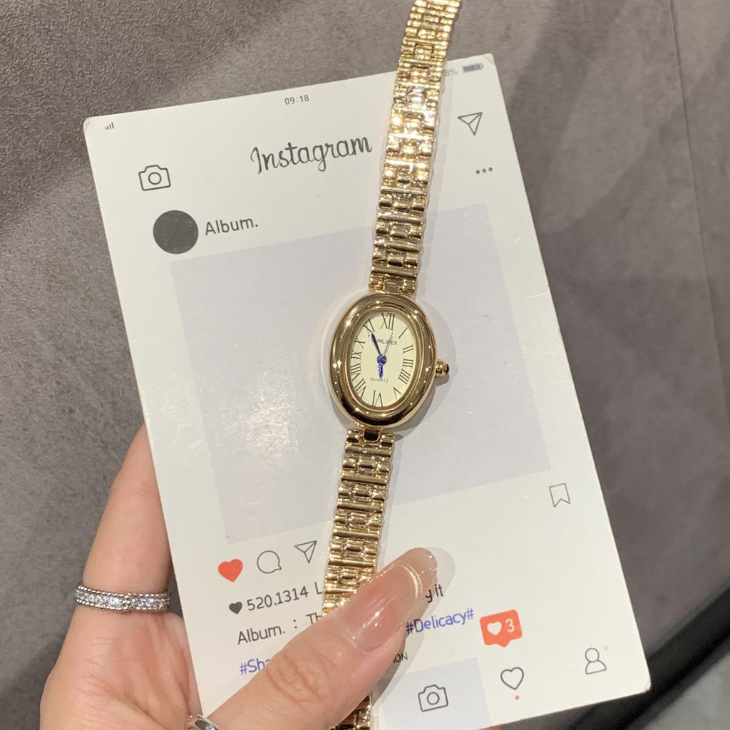 Bathtub Bracelet Exquisite Watch Women'S Temperament Fashion High Sense Personality Niche Design Quartz Watch