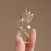 Temperament high-end imitation fritillary brooch pearl tulip exquisite flower pin luxury elegant coat accessories corsage