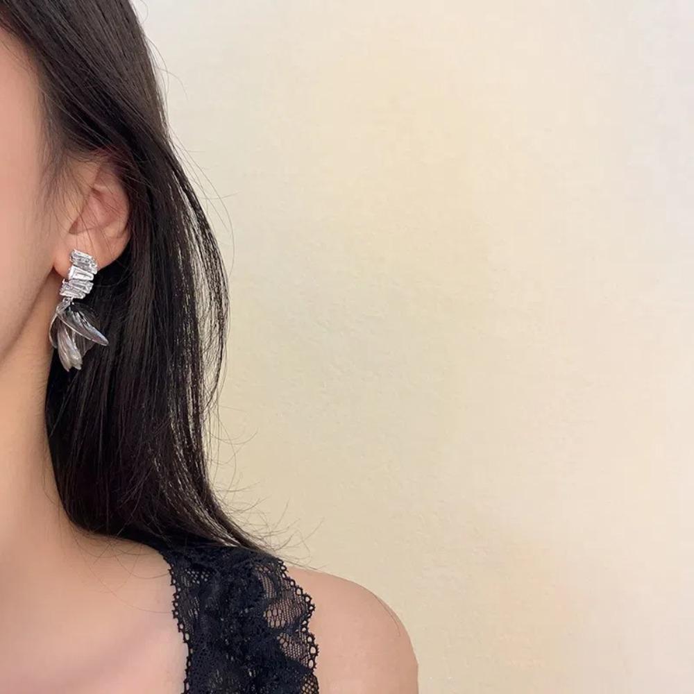 Heart Leaf Tassel Earrings Crystal Exaggerated Earrings Fashion Vintage Metal Earrings  Girls Gift