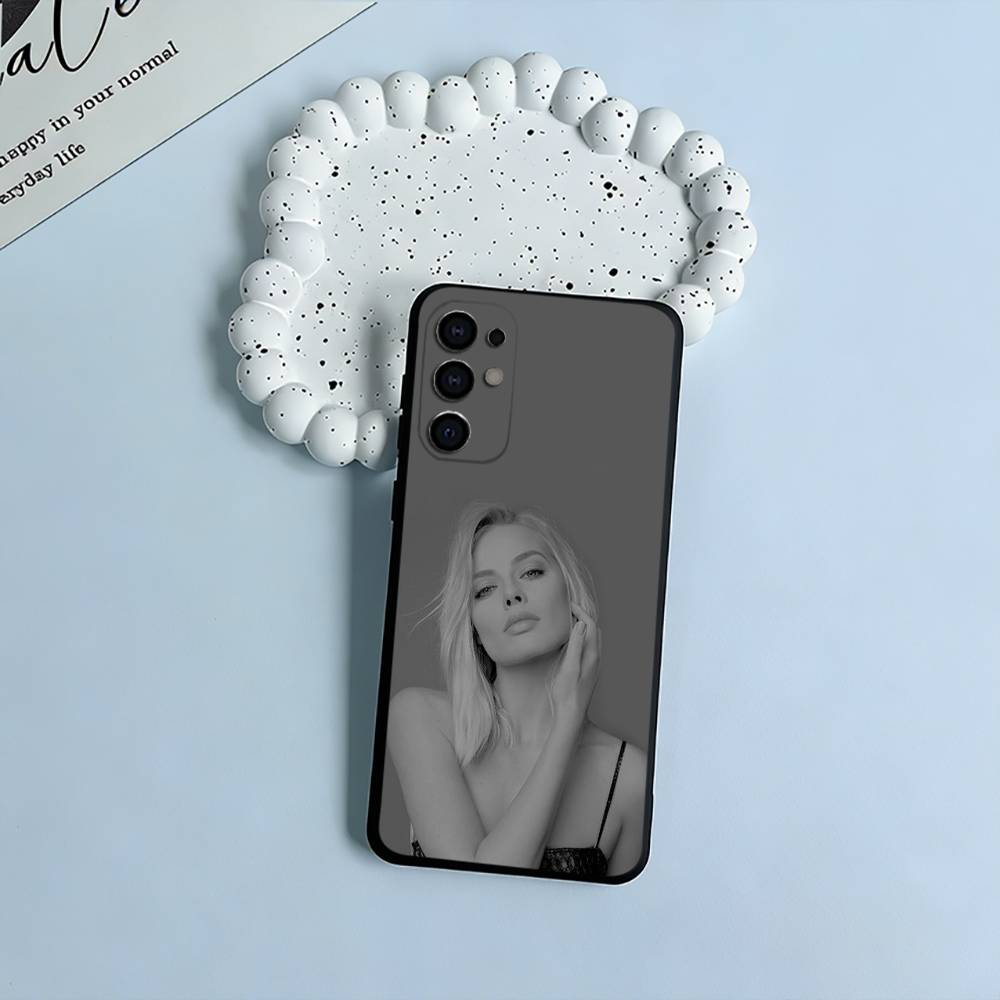 M- famous actress-Margot -Robbie Soft Silicone Case for Samsung S25, S24, S21, S22, S23, S30, Ultra, S20, Plus, FE, Lite-Black
