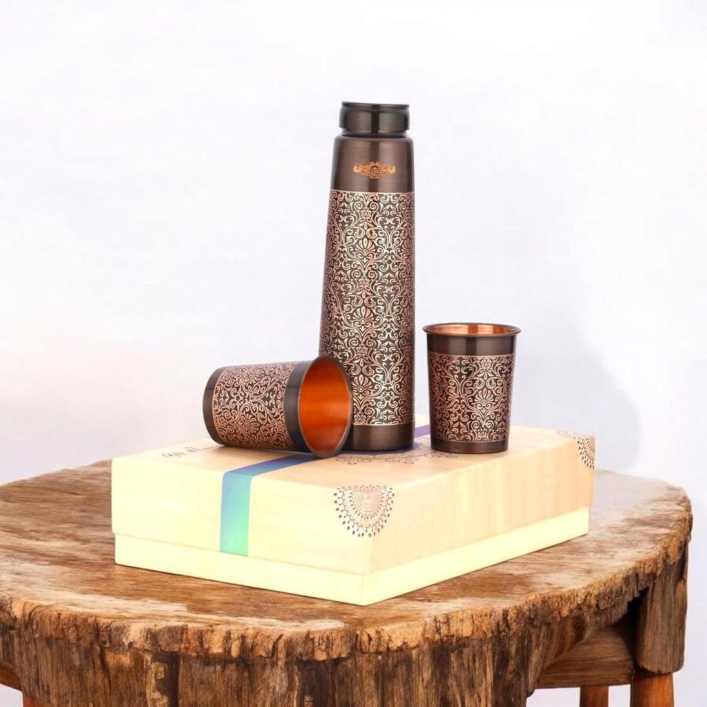 Láhev z čisté mědi se 2 sklenicemi Dárková sada (Starožitná svědivá věž)