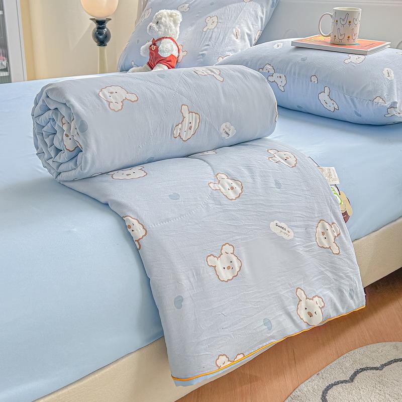 Double Layer Gauze Summer Quilt: Soft, Machine Washable, Class A for Mother and Baby