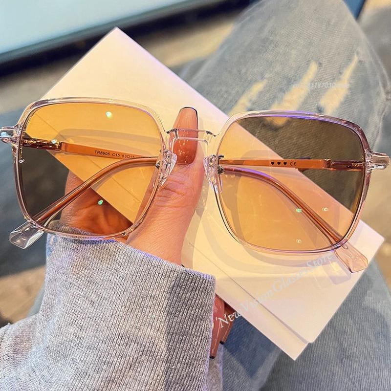 Trendy Square Photochromic Sunglasses Anti Blue Light Glasses for Women Unisex Outdoor Discoloration Eyewear