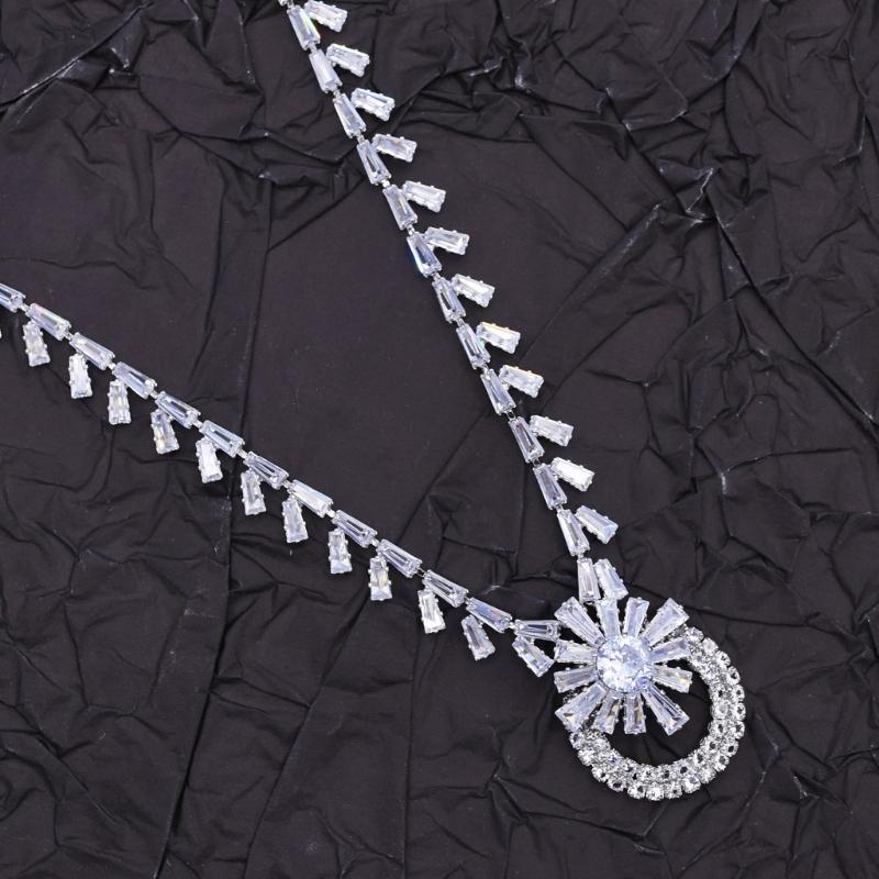 Elegant Dazzling Rhinestones Stud Earrings And Pendant Necklace Set Lightweight Alloy Jewelry For Party Or Daily Wear