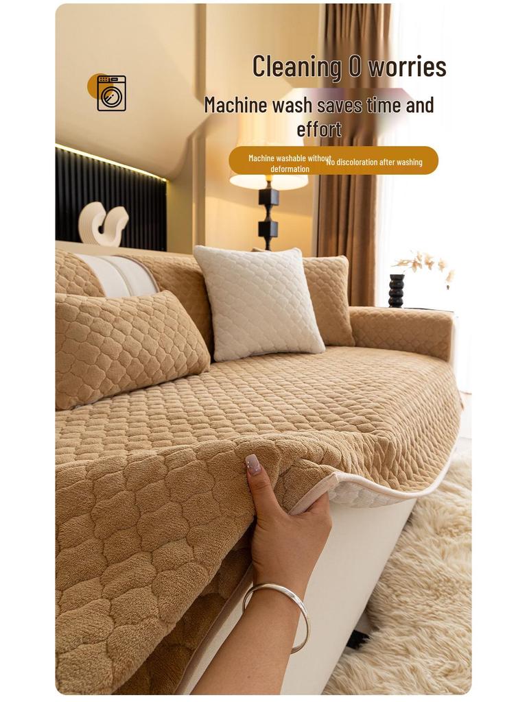 Vysoce kvalitní plyšový polštář na pohovku z mléčného sametu – Novinka Podzim/Zima 2025, Protiskluzový design