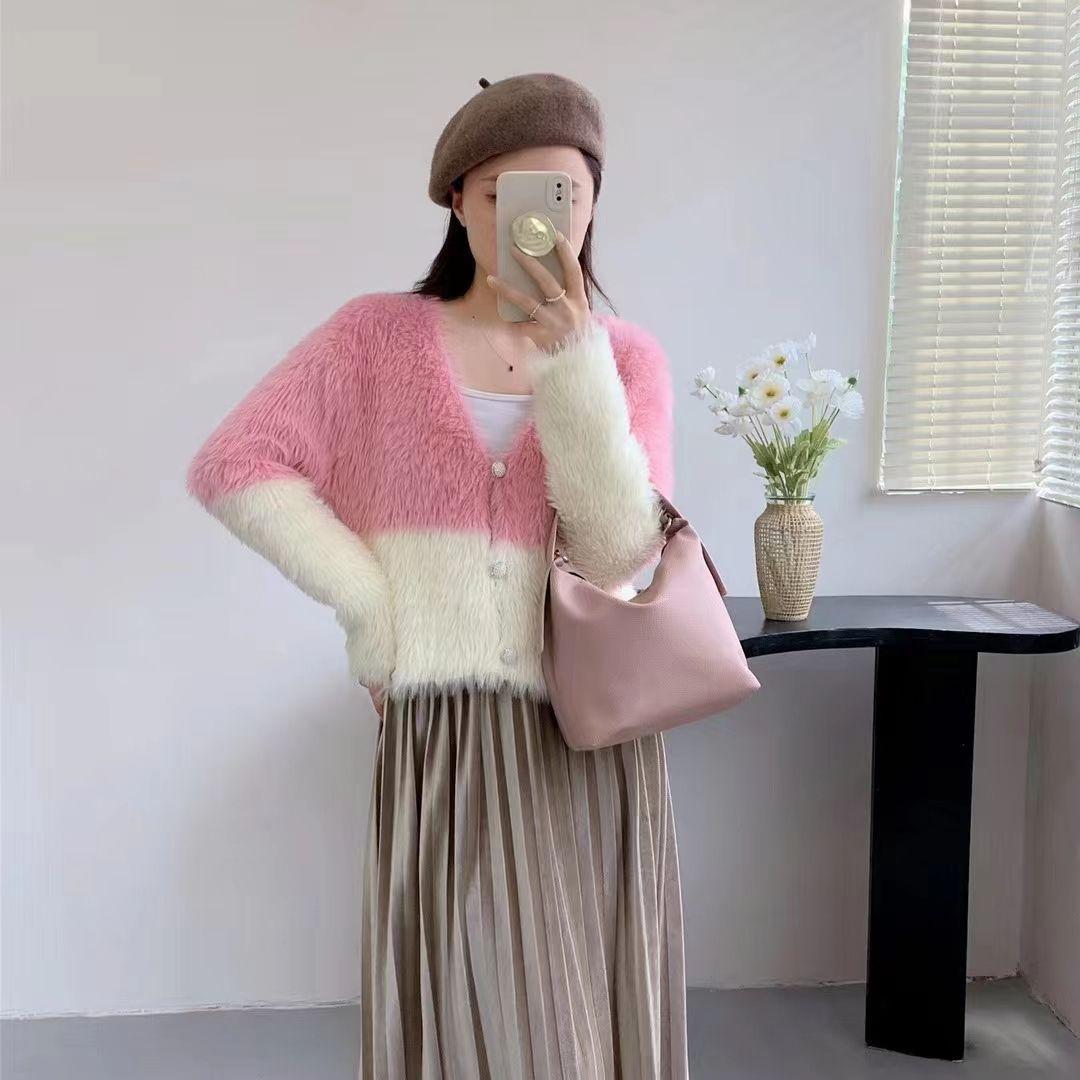 

Элегантный ветер мягкая восковая атмосфера нежный свитер женский имитация норки контрастные цвета универсальный ленивый маленький короткий вязаный кардиган Average size 57-124 розовый