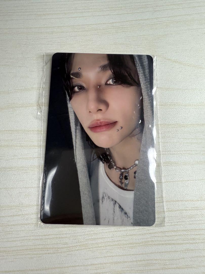 

[USED] Stray Kids HOP NEMO JYP Bonus Hyunjin