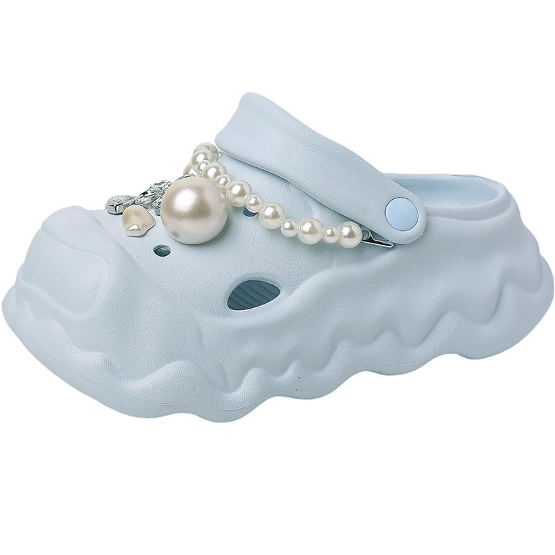 Simple and versatile exquisite and sweet fashion casual platform hole shoes women's summer pearl retro heightening bag head sandals