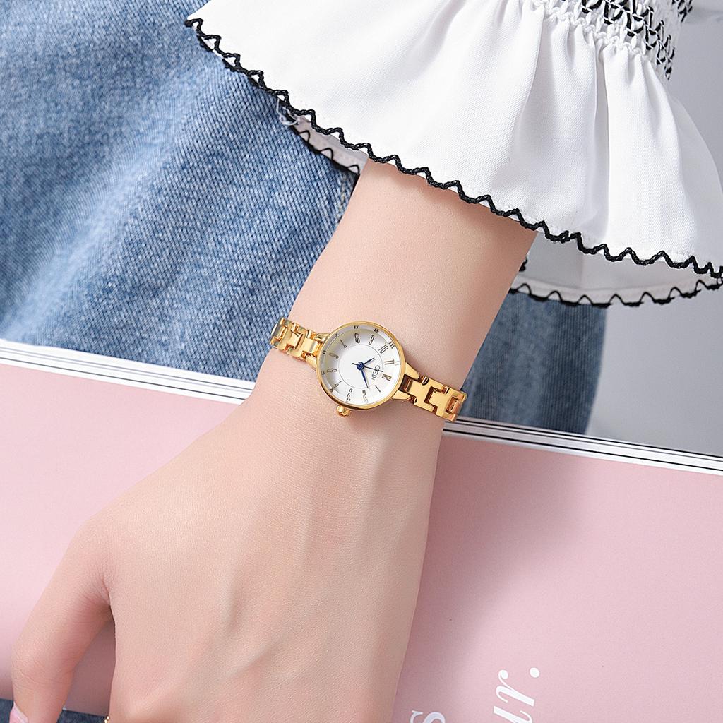Women'S Fashion Small Plate Niche Quartz Watch Student Simple Waterproof Steel Belt Bracelet Watch