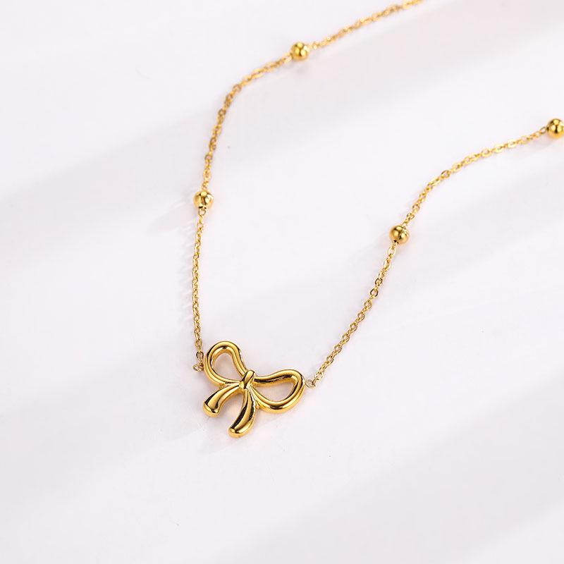 Elegant Japanese & Korean Bow Necklace: Trendy Titanium Steel Light Luxury Clavicle Chain for Women