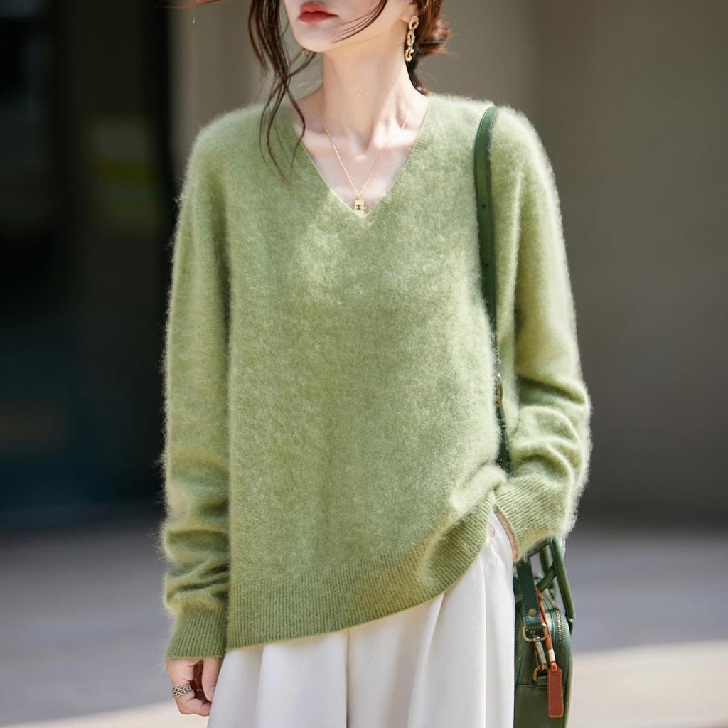 Women's V-Neck Cashmere Wool Pullover Sweater - Seamless, Brushed Knit, Long Sleeve for Autumn/Winter