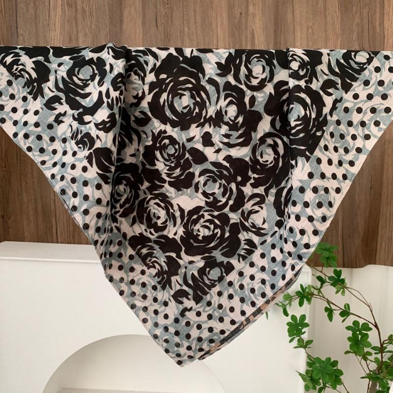 Square scarf new neck scarf scarf small shawl travel bag headscarf versatile cashew flower silk scarf