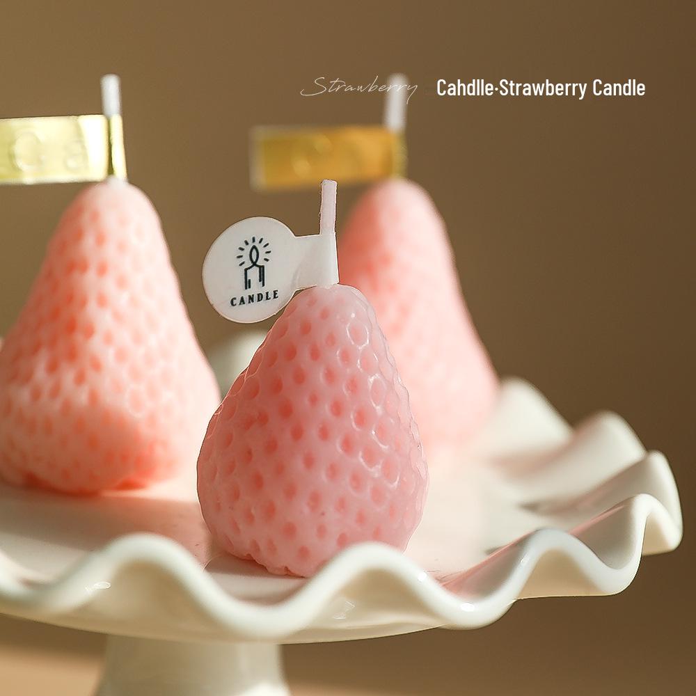Handmade Cute Strawberry Scented Soy Wax Candle – Creative Birthday Party Favor Gift