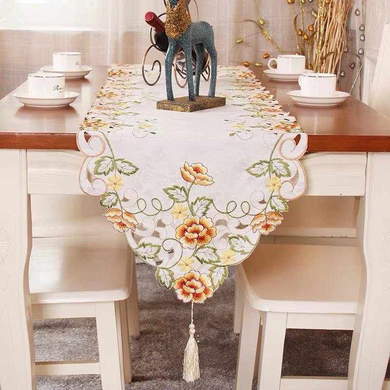 European Embroidery Hollow Table Flag Pastoral Embroidery Fabric Spring Flower Tv Cabinet Coffee Table Tablecloth