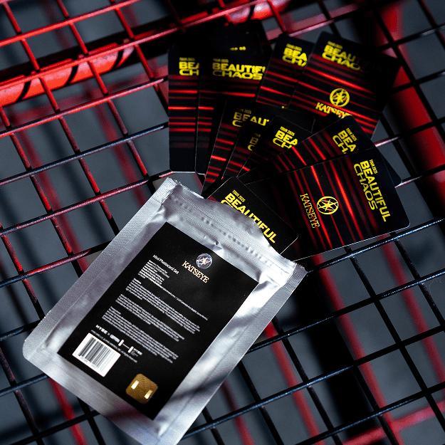 Vorbestellung KATSEYE THE BEAUTIFUL CHAOS TOUR Mini-Fotokarte