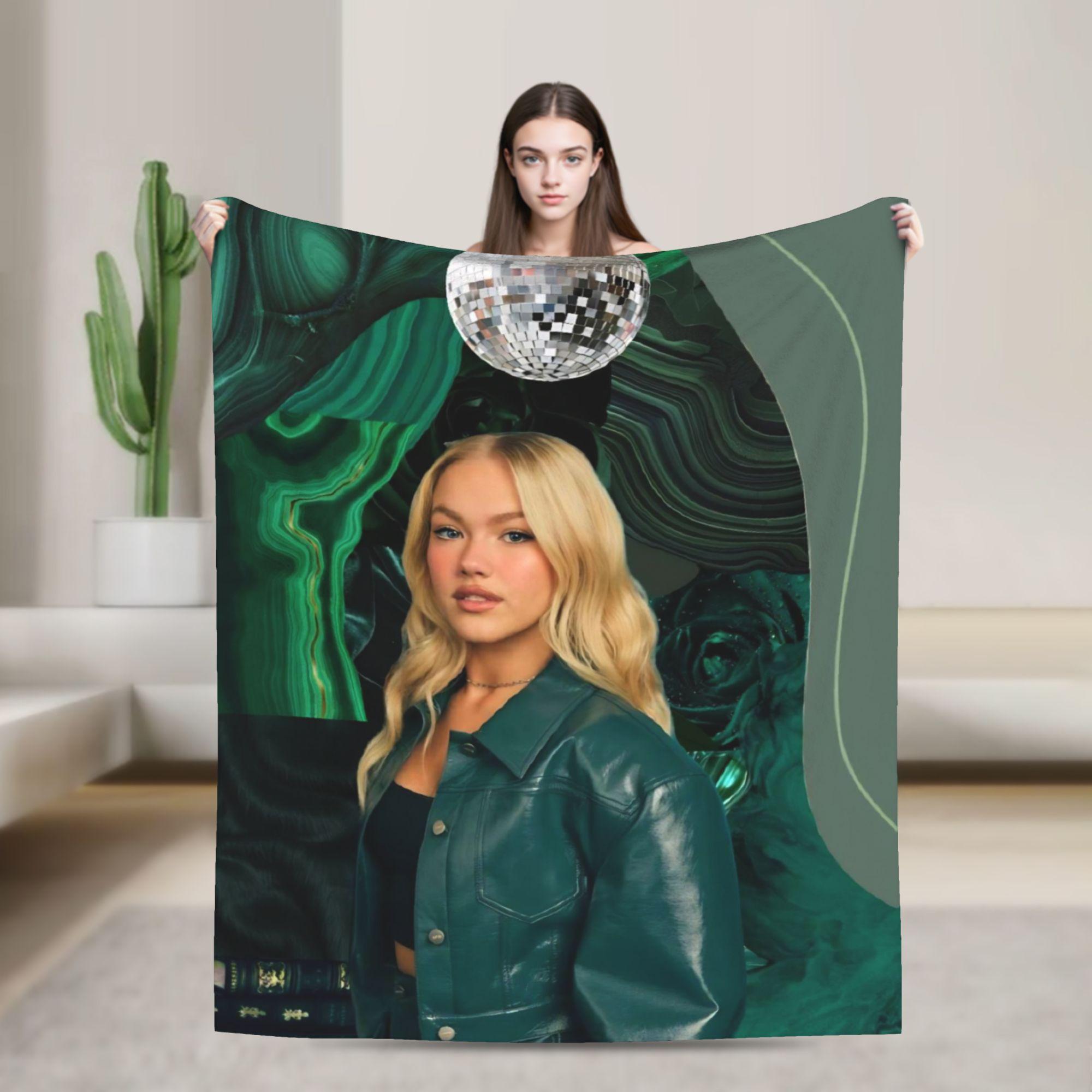 

Freya Skye Singer Tour 2026 Blanket Multiple Sizes Warm Cozy Fluffy Throw Blankets for Couch Sofa and Bed 130x150cm