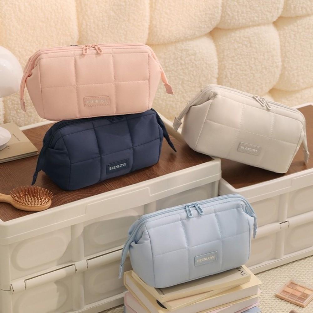 Wide-open Makeup Organizer Handheld Toiletry Storage Bag Trendy Women  Cosmetic Bag  Outdoor