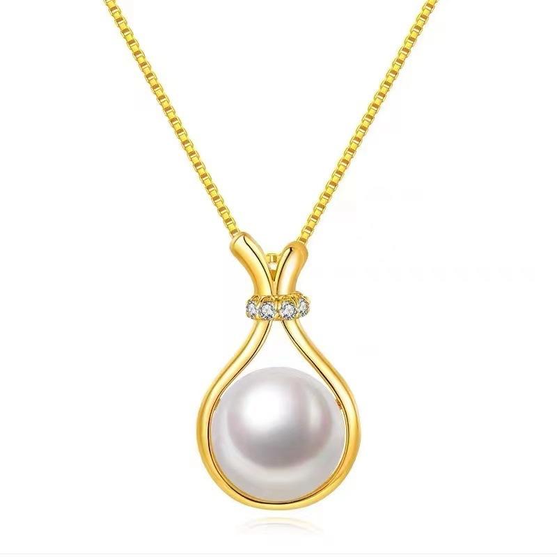 Lucky Bag Pendant Pearl Necklace for Women Fashion Versatile Niche Design Light Luxury Gentle Fairy Clavicle Chain