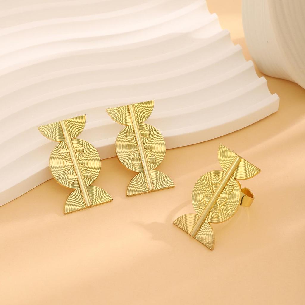 Exaggerated Geometric Metal Earrings: Irregular Fan-Shaped & Round Hollow Design (2-Piece Set)
