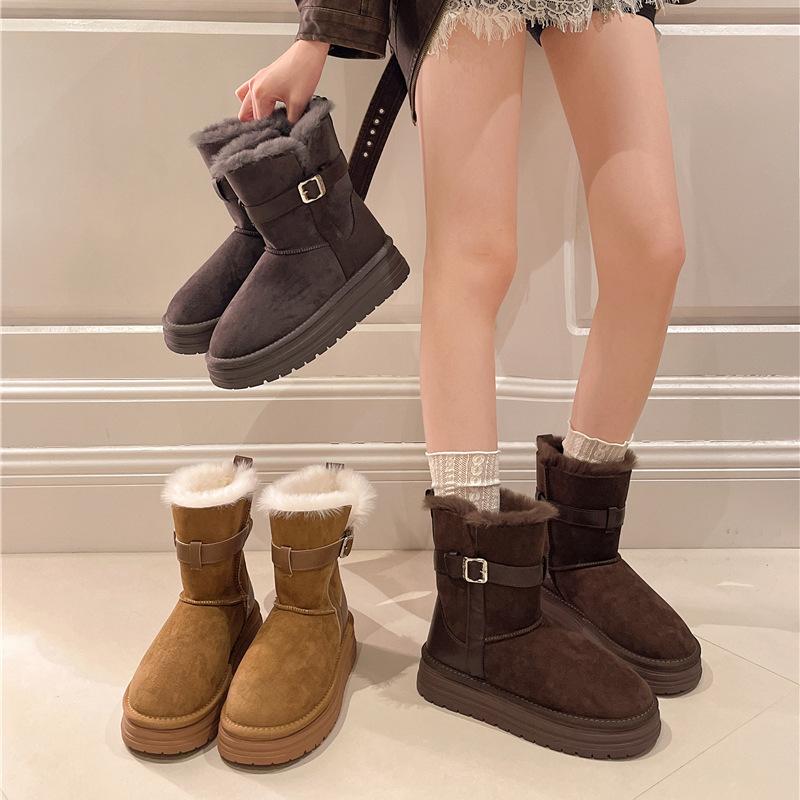 Thick-soled medium tube snow boots women's 2025 winter new Northeast two wear piled thickened warm fur integrated cotton boots