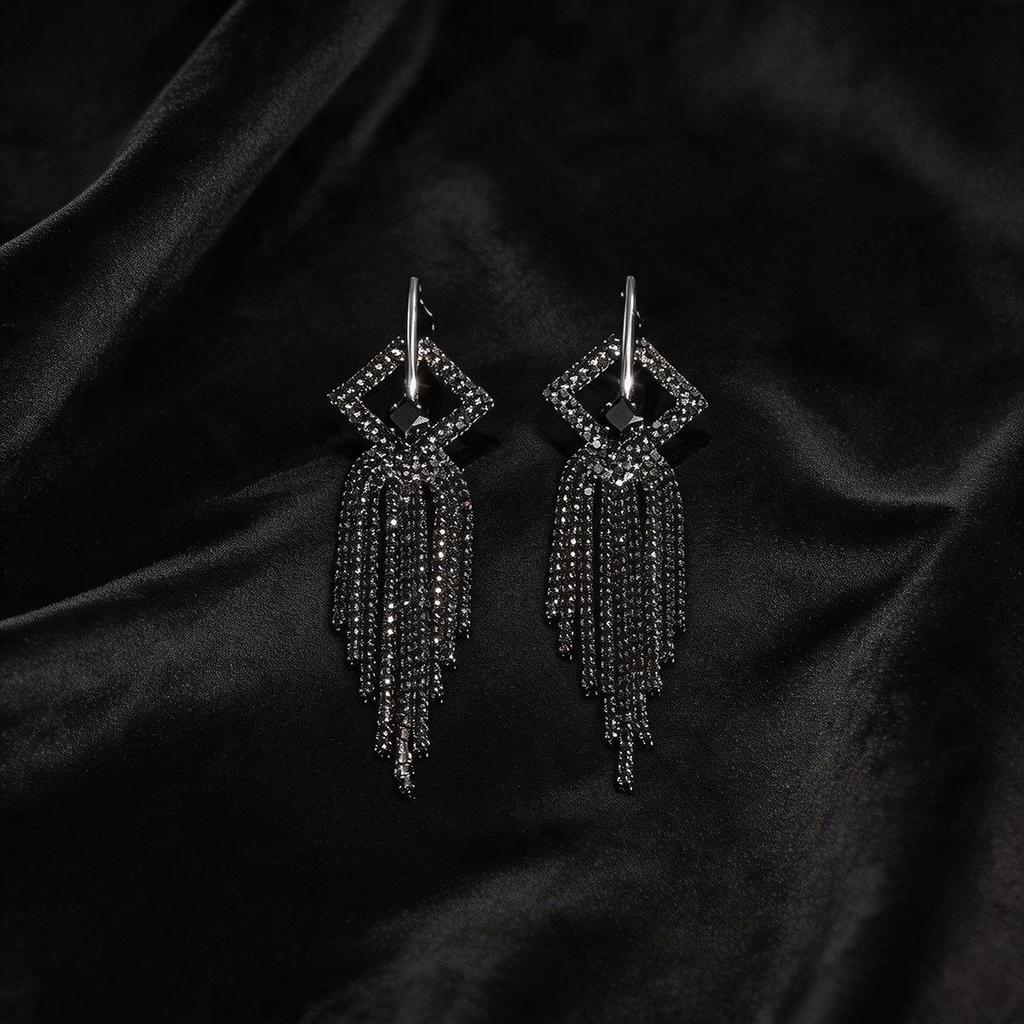 Silver Needle Rhinestone-Inlaid Geometric Tassel Stud Earrings - High-End Light Luxury Style