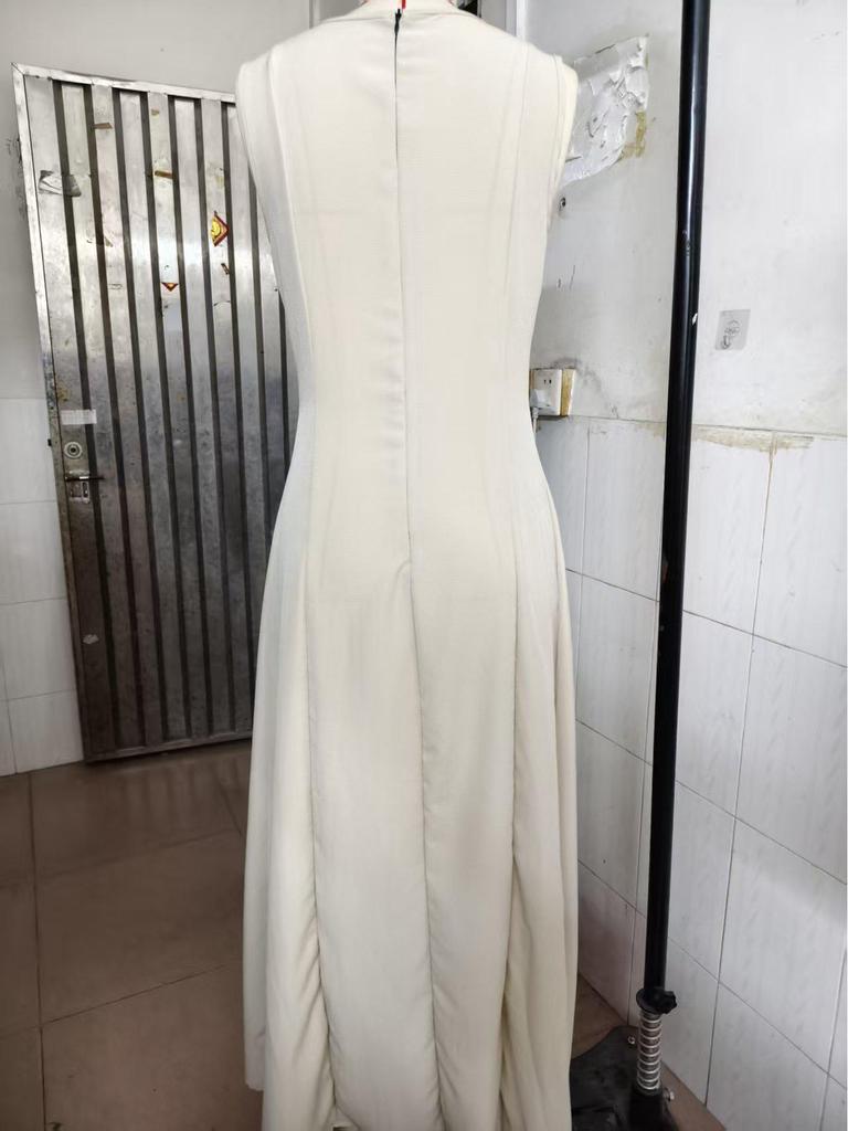 2026 Summer Women's Sleeveless Round Neck Pleated Long Dress - Elegant European and American Style
