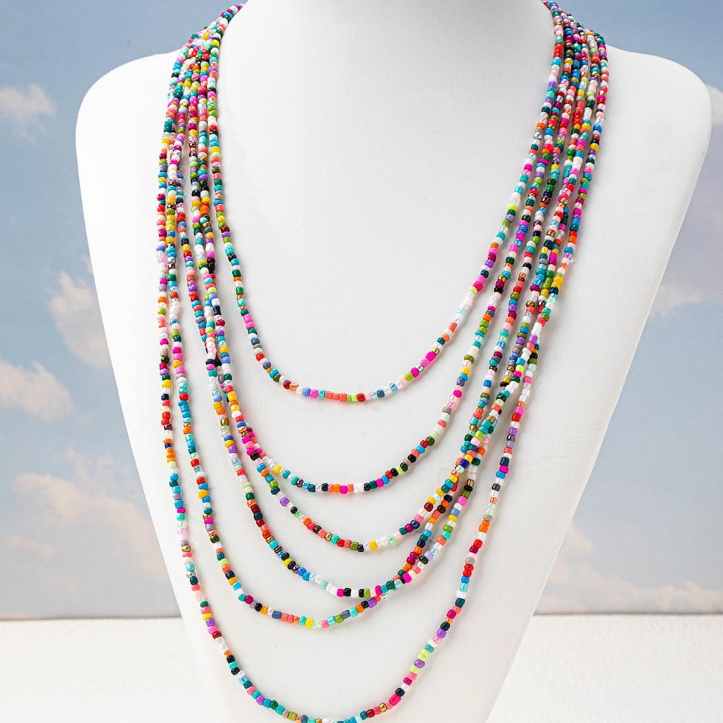 Nouveau Style Européen Américain Vente Chaude Sur Amazon Collier Fait Main en Perles de Rocaille Chaîne de Pull Colorée Mode Pour Femmes