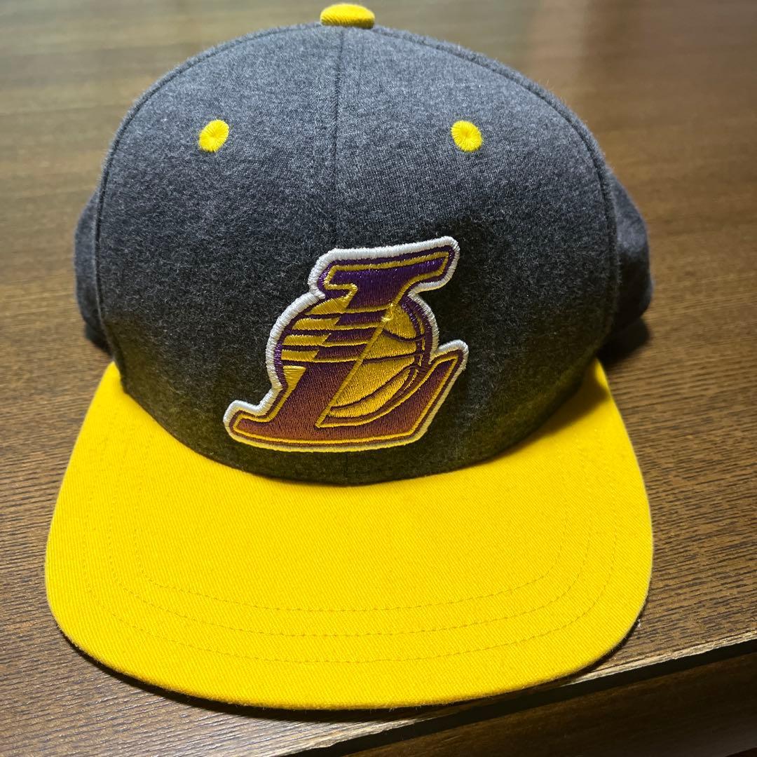 Used Los Angeles Lakers Cap Gray/Yellow