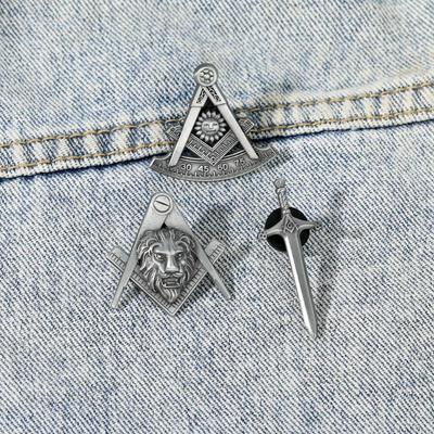 1Pcs Sun Lion Head Design Freemason Emblem Pins Mason Badge Vintage Masonic Emblem Sword Shaped Brooches