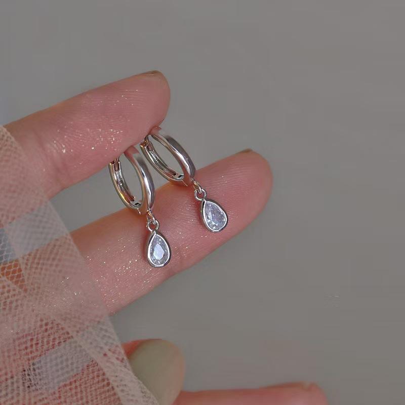 ANENJERY Water Droplet Zircon Pendant Earrings for Women Men Simple Niche Cool Wind Temperament Jewelry Gifts Wholesale