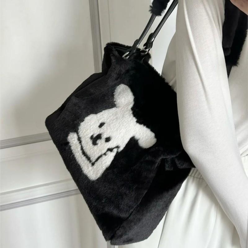 Sweet Cute Retro Black Tote Bag Women Fluffy Bunny Large Capacity Shoulder Bags Ladies Fashion Commuter Daily Underarm Bag 2025