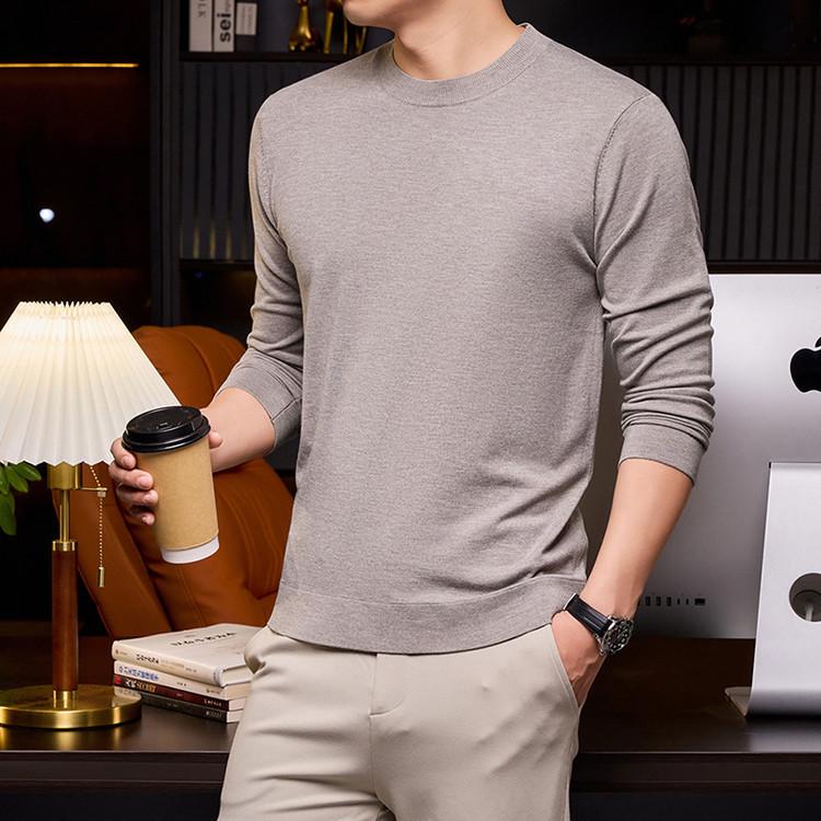 2025 Men's Lightweight Solid Color Round Neck Sweater, Long-Sleeved Knit for Spring/Autumn