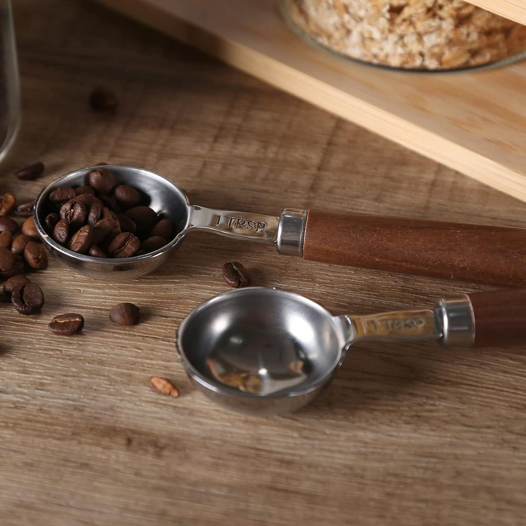 Set aus 2 luftdichten Behältern mit 1200 ml Inhalt mit Holzboden zum Schutz für Lebensmittel, Kaffee und Trockenwaren mit Bambus Stilvolle skandinavische Küchenaufbewahrung (1,2 l) Löffel,
