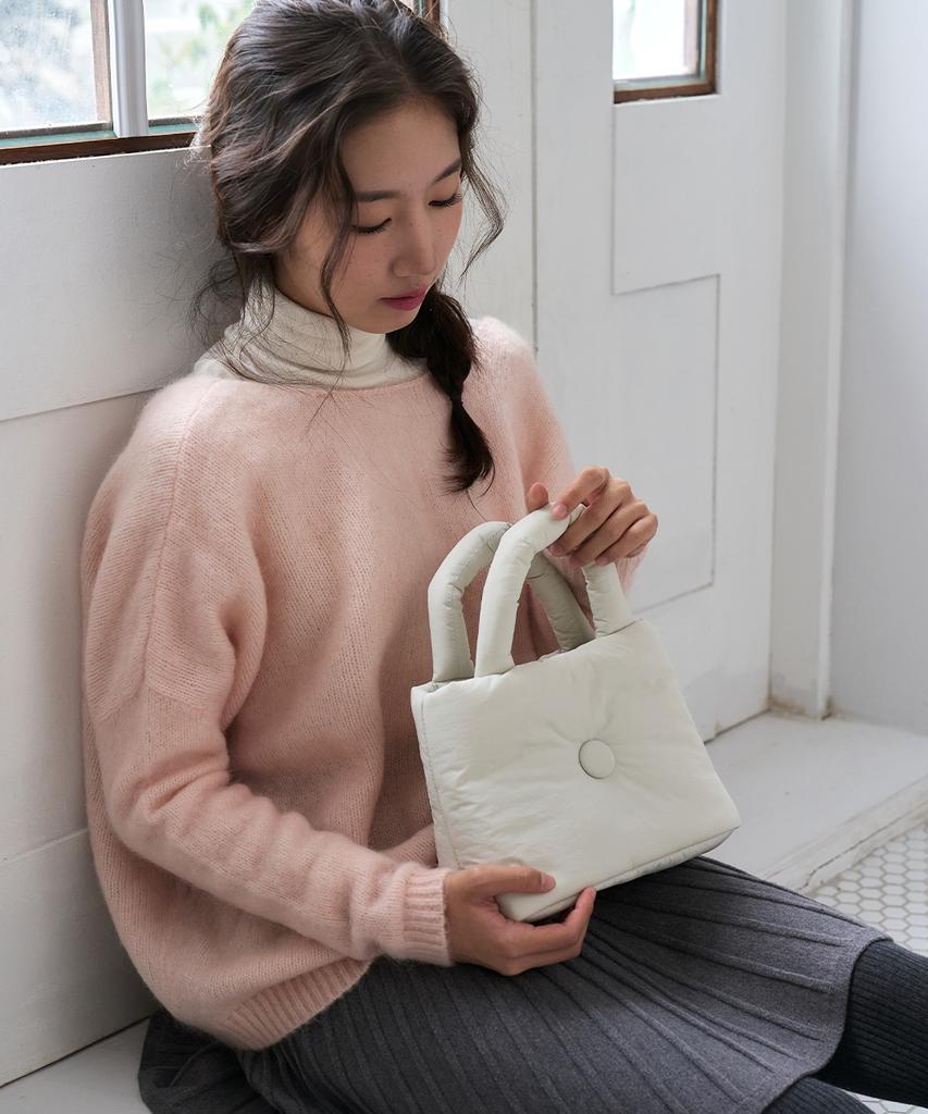Ithinkso Puffy Tote & Cross
