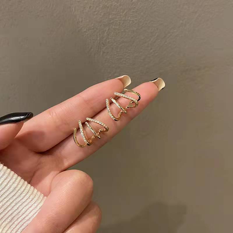 

Korean U-Shape Claw Earrings for Women Golden Color Crystal Stud Earrings Four Paw Ear Row Curved Trendy Party Statement Zircon