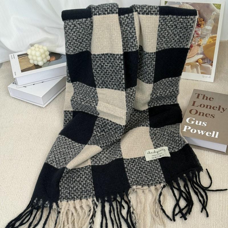 Autumn and winter scarf women's thickened warm long fringed knitted scarf versatile color matching plaid cold-proof shawl