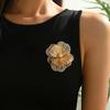 1 Stück Damen Großes Statement Elegantes Kragenzubehör Luxuriös Retro 3D Geschichtete Goldene Blume Brosche Für Party Hochzeit Täglich