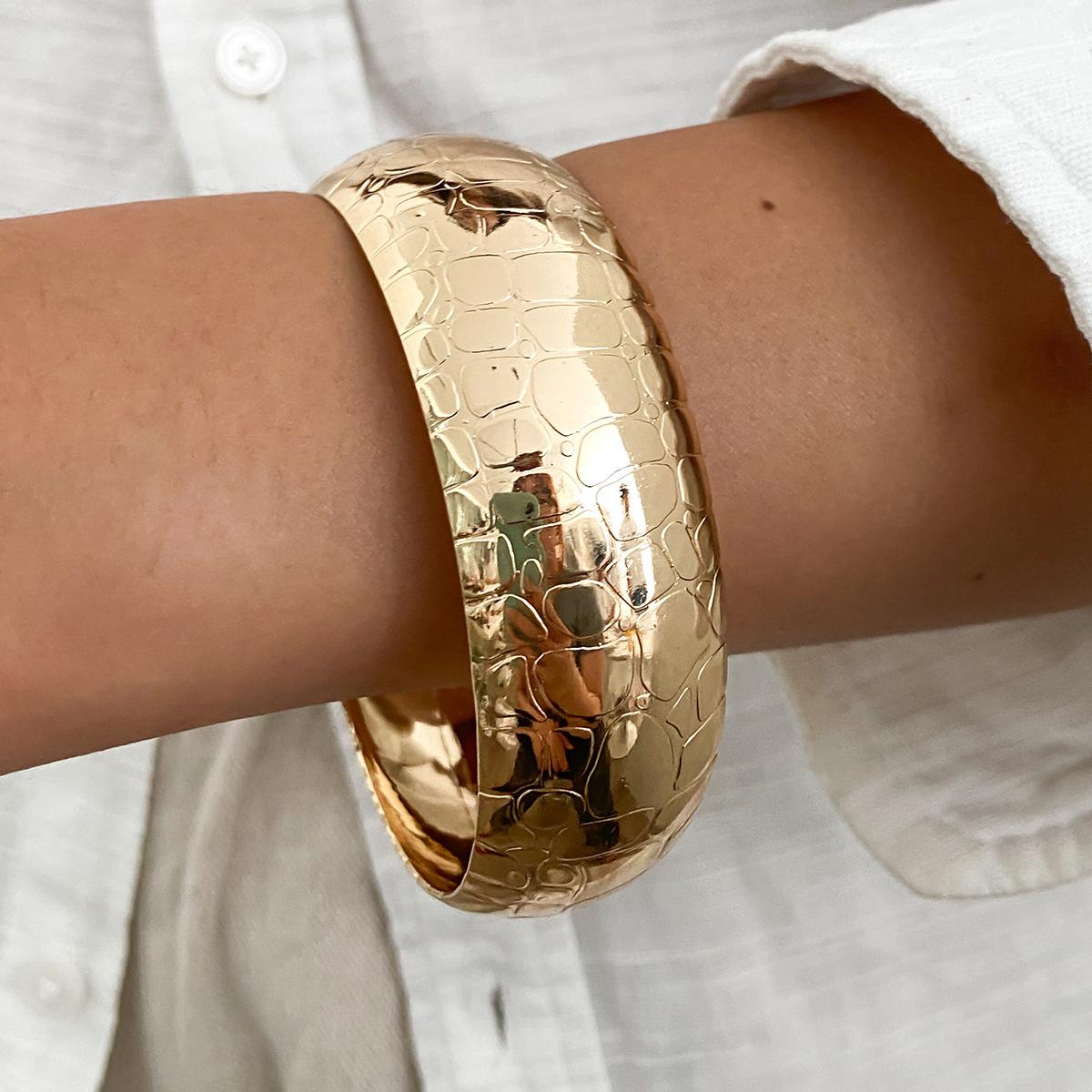 

DIEZI Vintage Irregular Wood Wide Bangles Fashion Punk Gold Color Metal Round Geometric Bracelet Bangles Women Men Jewelry