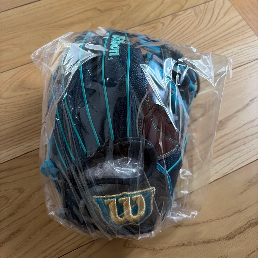 Used Baseball Wilson Soft Glove DUAL Infielder Model 1723 Wilson